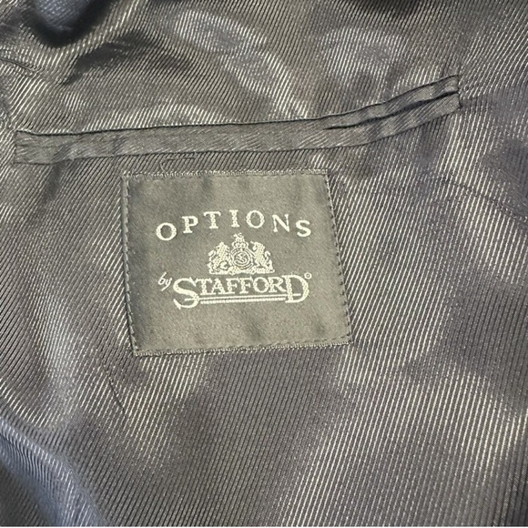 Stafford Houndstooth Sport Coat - Picture 7 of 7